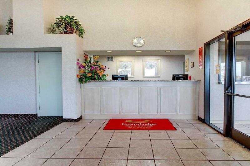 גאלפורט Econo Lodge Inn & Suites מראה חיצוני תמונה