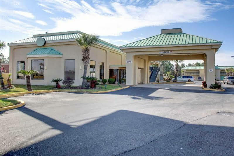 גאלפורט Econo Lodge Inn & Suites מראה חיצוני תמונה